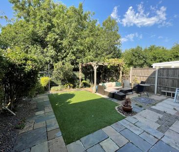 2 bedroom end of terrace house to rent - Photo 3