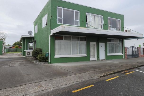 Room for rent in Shared housing - Photo 1