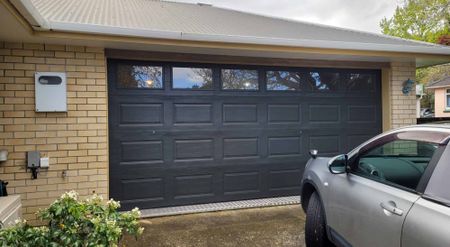 Modern Comforts in Stokes Valley - Photo 4