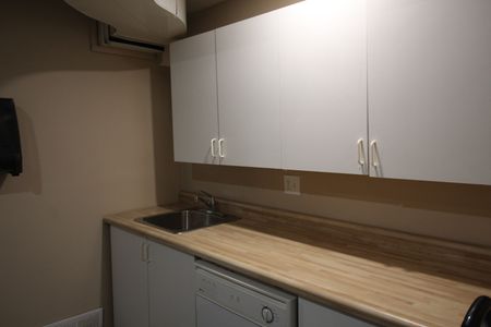 For Lease - 413 Eldon Road Unit# 2, Kawartha Lakes, Ontario - Photo 3