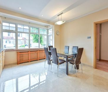 4 bedroom terraced house to rent - Photo 2