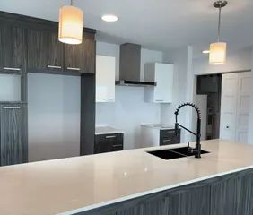 1 room apartment of 114m² in Sherbrooke - Photo 1