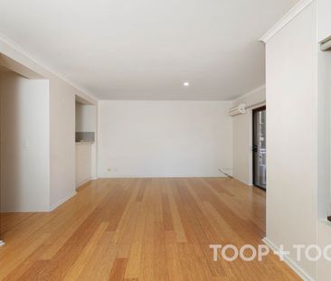 2-Bedroom Unit in Prime Adelaide Location! - Photo 3