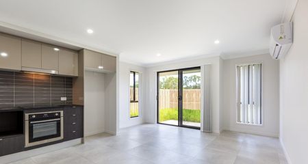 2/22 Jezebel Street, Rosewood QLD 4340 - House For Rent - $360 | Domain - Photo 4