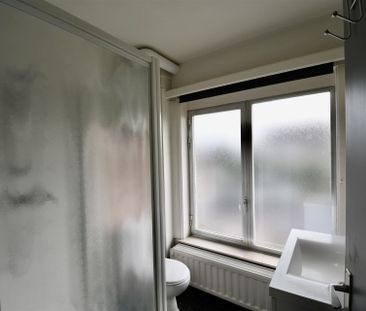 Ruim appartement met twee slaapkamers in Sint-Niklaas - Photo 1