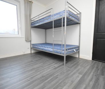 2 bedroom property to rent - Photo 4