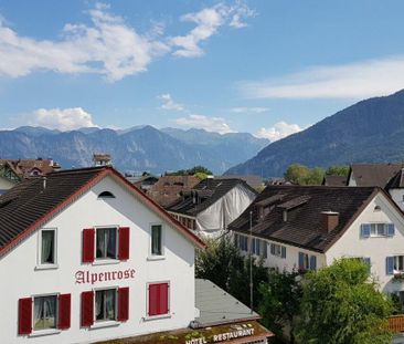 traumhafte Dachwohnung mit Galerie und Balkon an top Lage - Foto 4