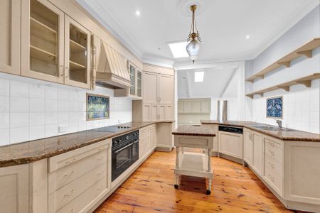 Timeless Victorian elegance - Photo 2