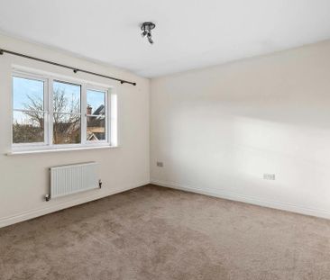 4 bedroom detached house to rent - Photo 3
