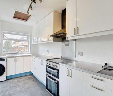 Chestnut Avenue, Slough, SL3 - Photo 2