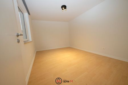 APPARTEMENT OP HET EERSTE VERDIEP MET VEEL LICHTINVAL IN BILZEN - Foto 4