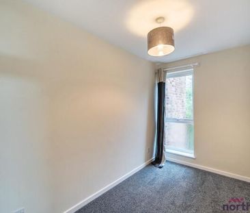 4 bedroom terraced house to rent - Photo 6