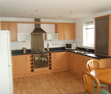 12 Cwrt Cambria, Pentre Doc Y Gogledd, Llanelli, SA15 2LY - Photo 2