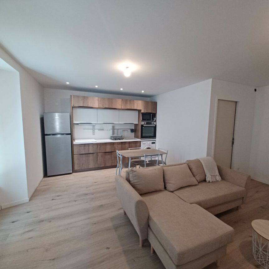 Location Appartement 2 pièces 80m² CAHORS 46000 - Photo 1