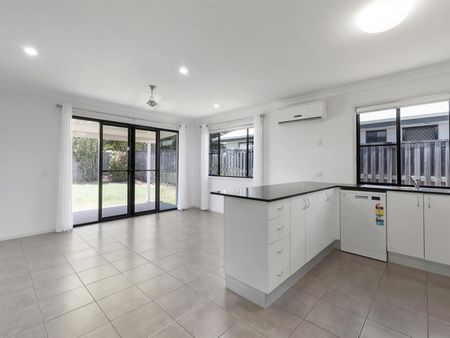 17 Newport Parade, 4740, Blacks Beach Qld - Photo 4