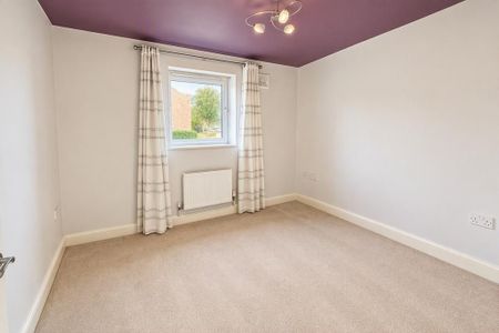 2 bedroom ground floor flat to rent - Photo 4