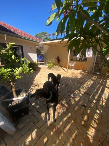 Cloverdale - Photo 2