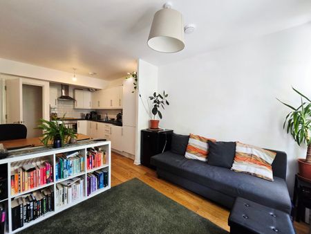 Camberwell Road, Camberwell - Photo 3