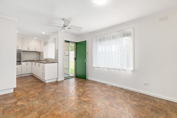 Prime Location - Photo 1