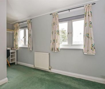 3 bedroom end of terrace house to rent - Photo 6