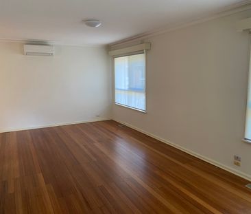 2/10 Park Avenue, Glen Huntly VIC 3163 - Apartment For Rent | Domain - Photo 3