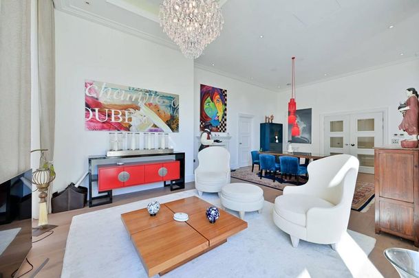 3 bedroom flat to rent - Photo 1