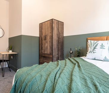 5 Bed Professional HMO Room 1 - Photo 5