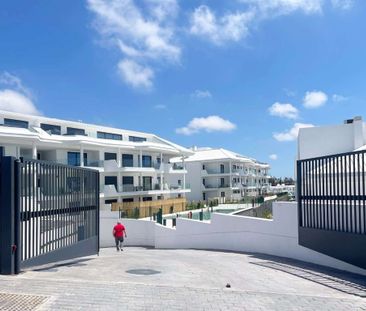 3 room luxury Flat for rent in Fuengirola, Spain - Photo 1