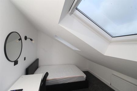 6 bedroom house to rent - Photo 2