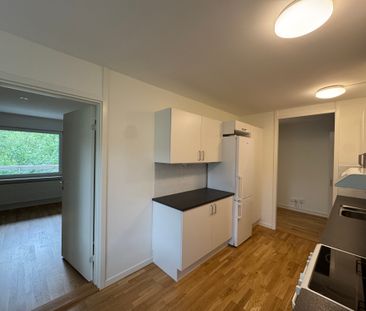 Dunderbacksvägen, Finspång - Photo 3