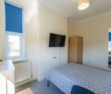 1A Heworth Village, Heworth - Photo 5