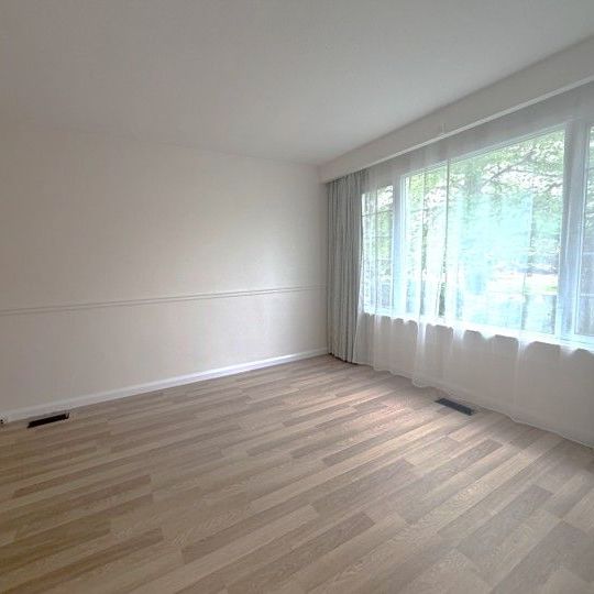 For Lease - 92 Guildwood Parkway, Toronto, Ontario - Photo 1