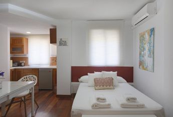 Paseo de Reding, Málaga, Andalusia 29016