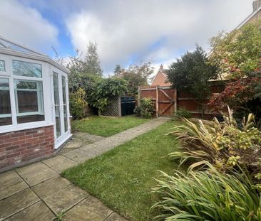 White Street - Photo 5