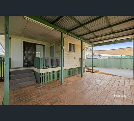 12 Princess Street, Newtown, Qld 4350 - Photo 4
