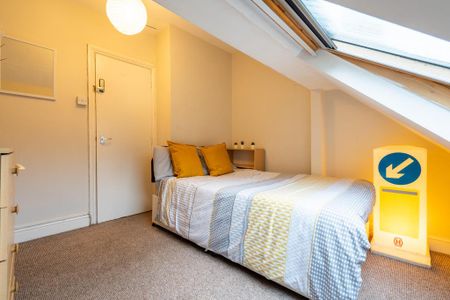 3 bedroom terraced house to rent - Photo 2