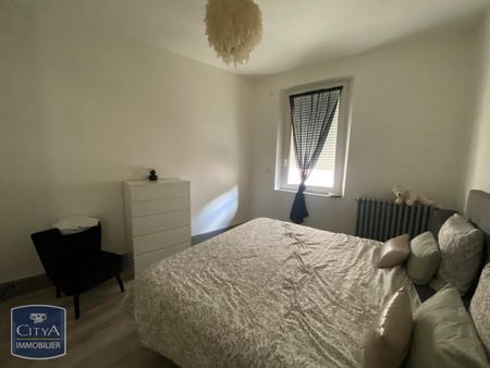 Location Appartement 4 pièces 90m² AGEN 47000 - Photo 3