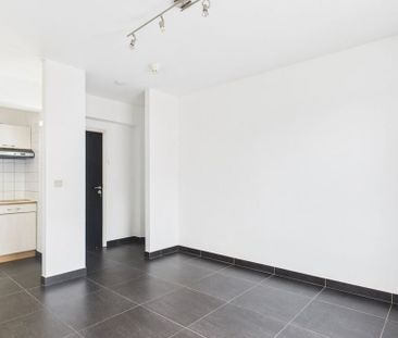 Appartement te huur in La Louvière voor € 605 met 1 slaapkamer - Foto 3