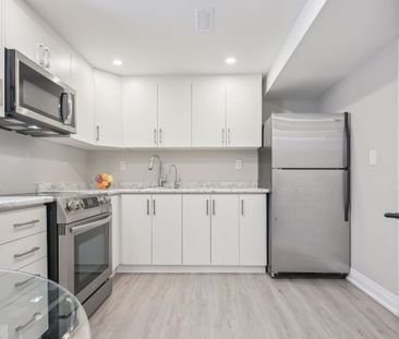 For Lease - 1151 Lindsay Drive, Oakville, Ontario - Photo 2