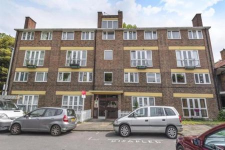 3 bedroom maisonette to rent - Photo 2
