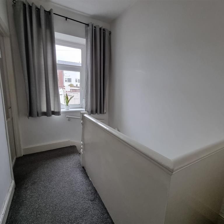 Penybryn Terrace, The Bryn, BLACKWOOD - Photo 1