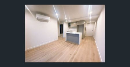 High-Level Luxury Living with Stunning City Views – Modern 2 Bed, 2 Bath - Photo 3