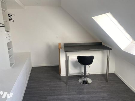 Seclin centre, studio avec chambre en mezzanine.500€ et 40€ charges .Dispo, frais:425€ - Photo 2