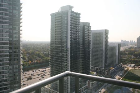 For Lease - 121 Mcmahon Drive Unit# 3216, Toronto, Ontario - Photo 4