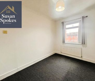 3 bedroom flat to rent - Photo 5