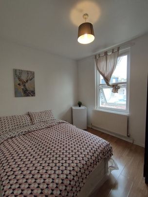 Room in a Shared House, Howard Road, N15 - Photo 1