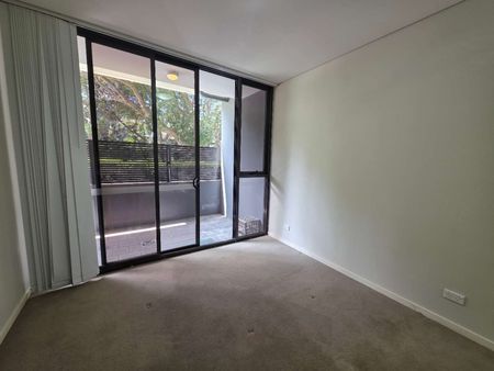 Modern Living with your private entrance and own garden in Zetland available soon - Photo 2