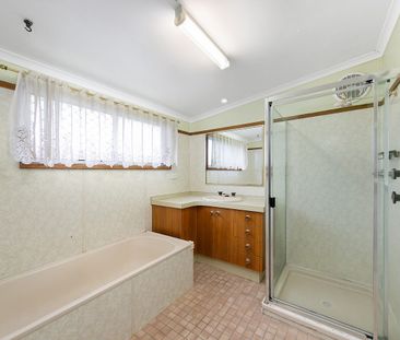 Comfortable Living in a Convenient Cessnock Location - Photo 2