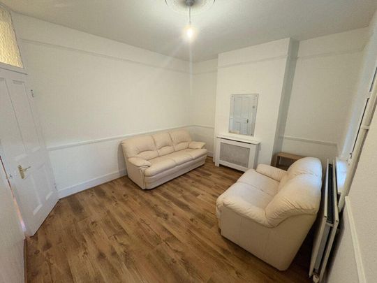 4 bedroom house to rent - Photo 1