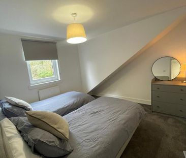 3 bedroom semi-detached house to rent - Photo 4